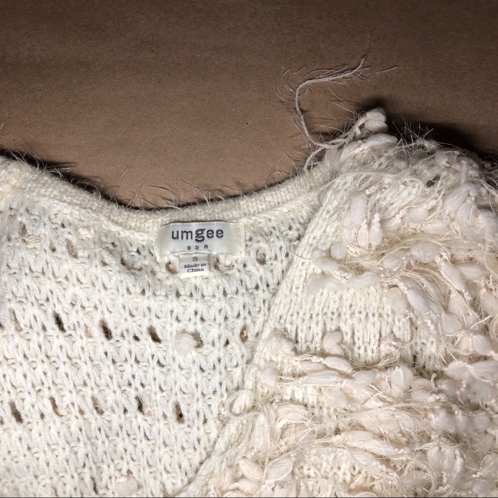 Cream Vest - Picture 2 of 4